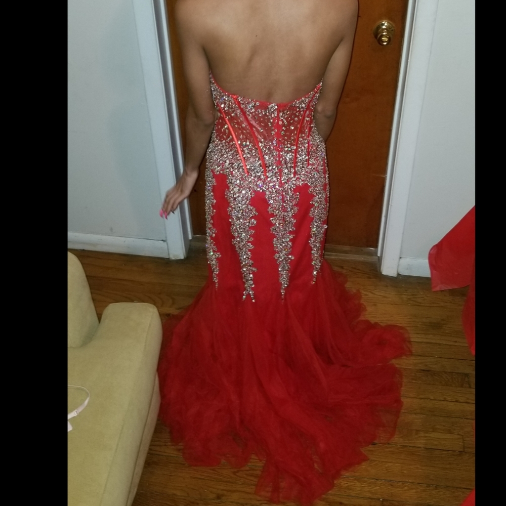 PROM DRESS - Picture 4 of 4